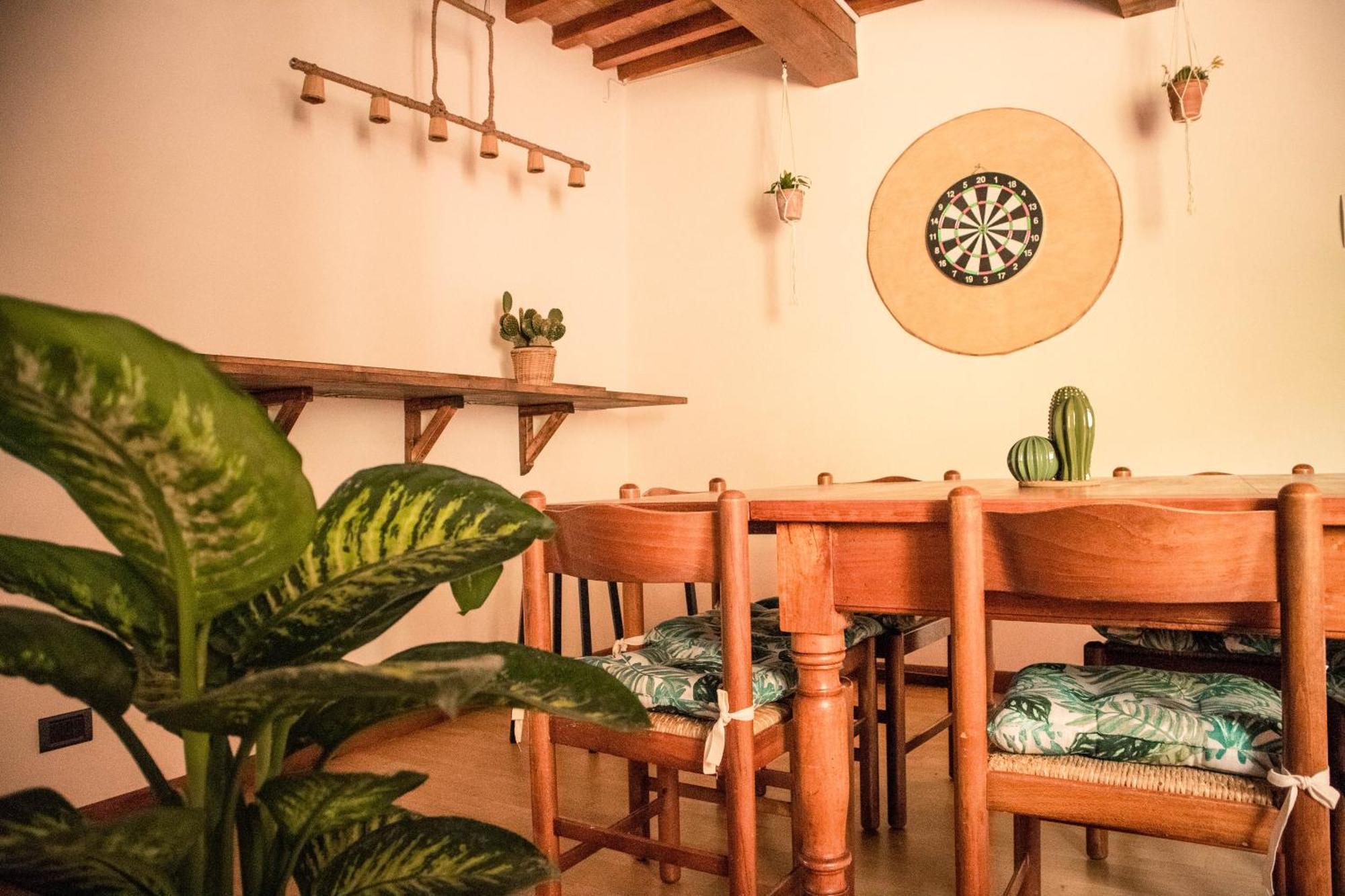 Social Garden - Sharing Room Calci Εξωτερικό φωτογραφία